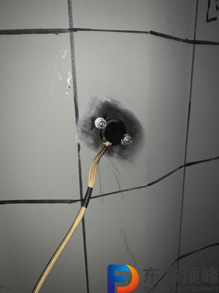 中國某研究院核廢料運輸罐體研究